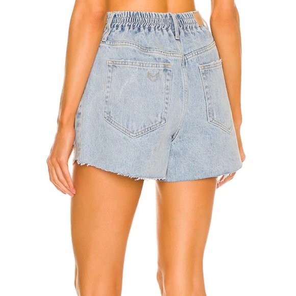 Show Me Your Mumu Tucson Shorts in Cloud Burst. Size 31 - Picture 3 of 11